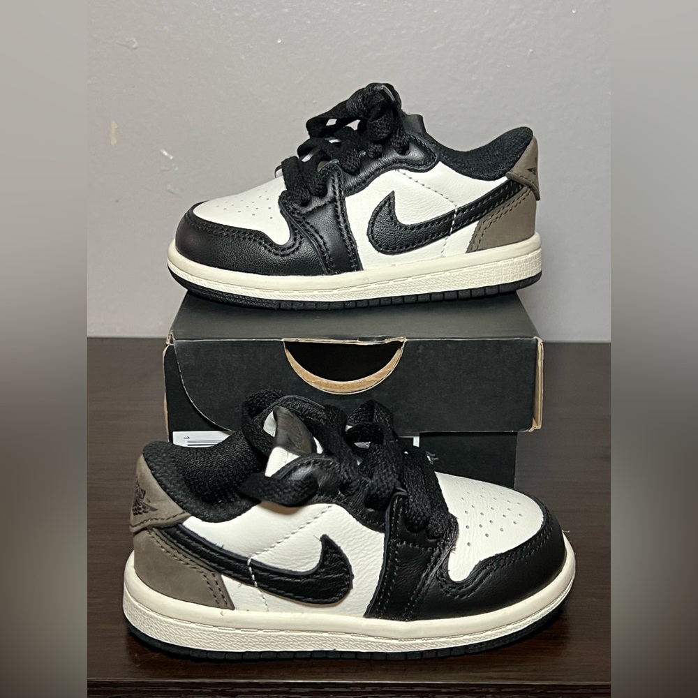 Jordan 1 Retro Low OG Mocha Toddler Size 5C
